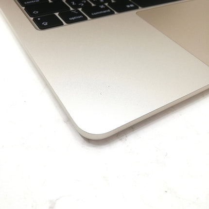 MacBook Air M3 / 13インチ / 2024 / 16GB / 256GB / スターライト / ランク:C / MC8J4J/A / 【中古品管理番号:41490】