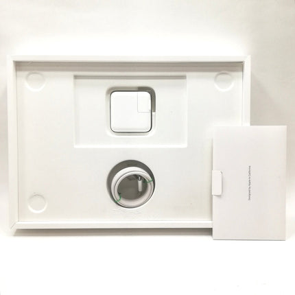 MacBook Air M3 / 13インチ / 2024 / 16GB / 256GB / スターライト / ランク:C / MC8J4J/A / 【中古品管理番号:41490】