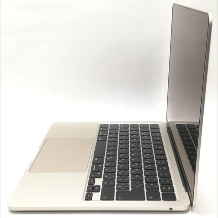 MacBook Air M3 / 13インチ / 2024 / 16GB / 256GB / スターライト / ランク:C / MC8J4J/A / 【中古品管理番号:41490】