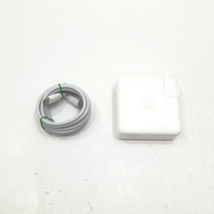 【販売強化プライス！】MacBook Pro M2 / 13インチ / 2022 / 16GB / 256GB / シルバー / ランク:C / MNEP3J/A / 【中古品管理番号:41501】
