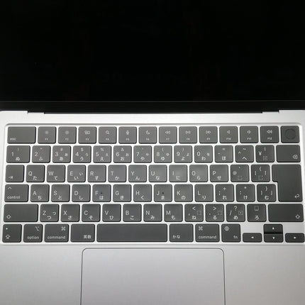 MacBook Air M2 / 13インチ / 2022 / 8GB / 256GB / スペースグレイ / ランク:B / MLXW3J/A / A2681 【中古品管理番号:41504】