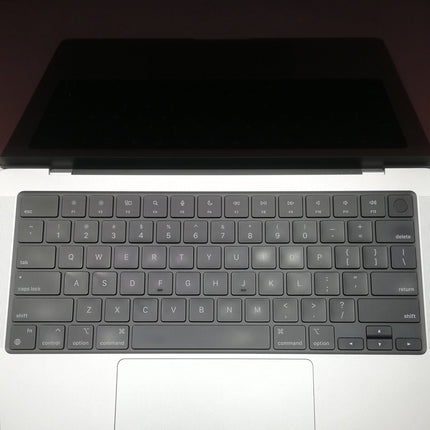 MacBook Pro M2Pro / 14インチ / 2023 / 16GB / 512GB / シルバー / ランク:C / MPHH3J/A / 【中古品管理番号:41506】