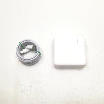 【販売強化プライス！】MacBook Pro M2 / 13インチ / 2022 / 16GB / 512GB / スペースグレイ / ランク:B / MNEJ3J/A / 【中古品管理番号:41515】