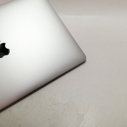 MacBook Pro M2 / 13インチ / 2022 / 8GB / 256GB / シルバー / ランク:B / MNEP3J/A / 【中古品管理番号:41531】