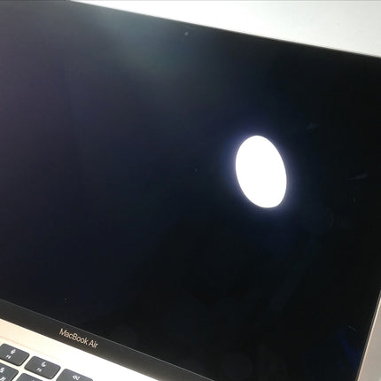 MacBook Air M1 / 13インチ / Mid2020 / 8GB / 256GB / ゴールド / ランク:B / MGND3J/A / 【中古品管理番号:41537】