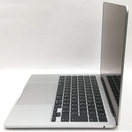 MacBook Air M2 / 13インチ / 2022(2024) / 16GB / 256GB / シルバー / ランク:B / MC7V4J/A / 【中古品管理番号:41540】