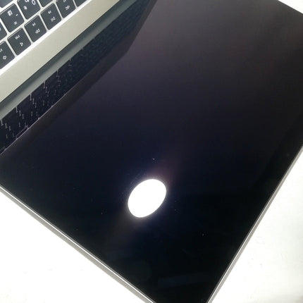 MacBook Air M2 / 15インチ / 2023 / 8GB / 256GB / スターライト / ランク:C / MQKU3J/A / 【中古品管理番号:41556】