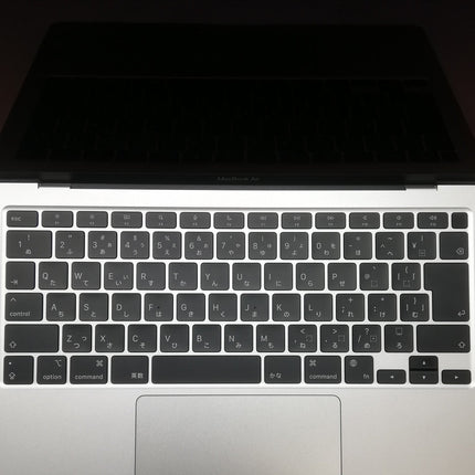 MacBook Air M1 / 13インチ / Mid2020 / 8GB / 256GB / シルバー / ランク:B / MGN93J/A / 【中古品管理番号:41557】