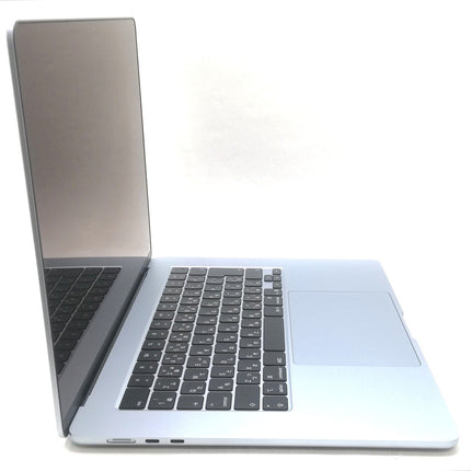 MacBook Air M4 / 15インチ / 2025 / 16GB / 256GB / スカイブルー / ランク:B / MC7A4J/A / 【中古品管理番号:41558】