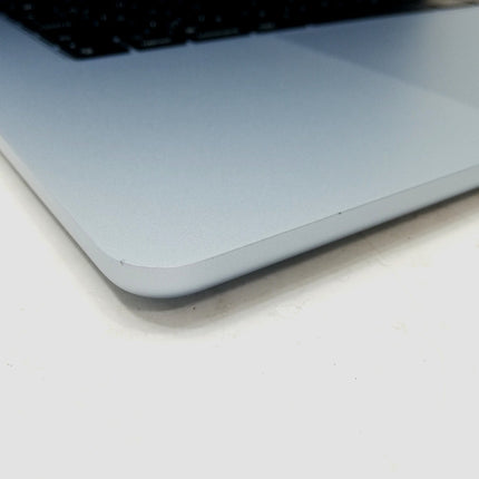 MacBook Air M4 / 15インチ / 2025 / 16GB / 256GB / スカイブルー / ランク:B / MC7A4J/A / 【中古品管理番号:41558】