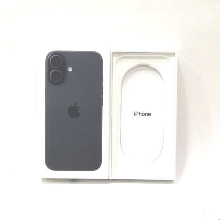 iPhone 17 / 2025 / 256GB / ブラック / 国内版SIMフリー / ランク:A / MG674J/A / A3519 【中古品管理番号:41580】