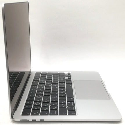 MacBook Air M2 / 13インチ / 2022 / 8GB / 256GB / シルバー / ランク:C / MLXY3J/A / A2681 【中古品管理番号:41588】