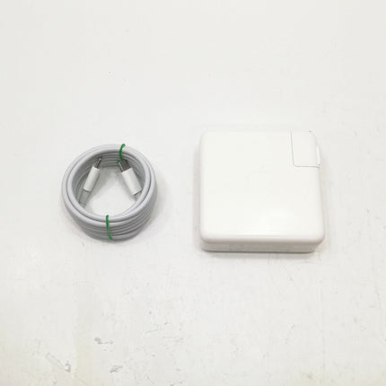 【週末限定特価】MacBook Pro Touch Bar / 16インチ / 2019 / 64GB / 4TB / シルバー / ランク:B / MVVM2J/A / 【中古品管理番号:41600】