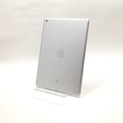 iPad (第8世代) // Wi-Fiモデル / 10.2インチ / 2020 / 32GB / シルバー / ランク:C / MYLA2J/A / A2270 【中古品管理番号:41667】