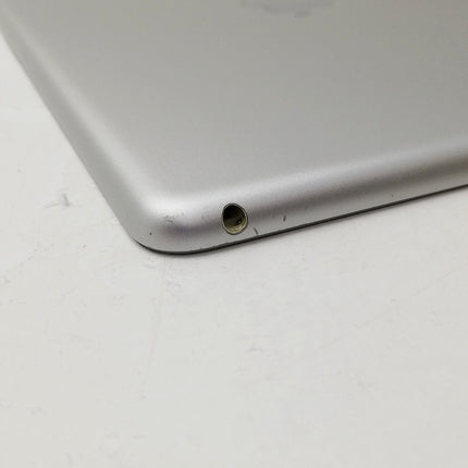 iPad 第9世代 Wi-Fi / 10.2インチ / 2021 / 64GB / シルバー / ランク:D / MK2L3J/A / A2602 【中古品管理番号:41675】
