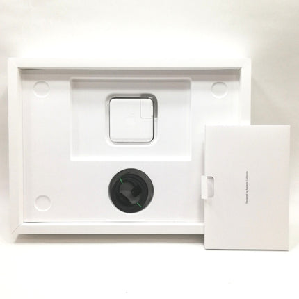 MacBook Pro M5 / 14インチ / 2025 / 16GB / 512GB / スペースブラック / ランク:A / MDE04J/A / 【中古品管理番号:41804】