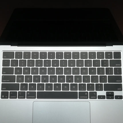 MacBook Air M4 / 13インチ / 2025 / 16GB / 256GB / スカイブルー / ランク:C / MC6T4J/A / 【中古品管理番号:41807】