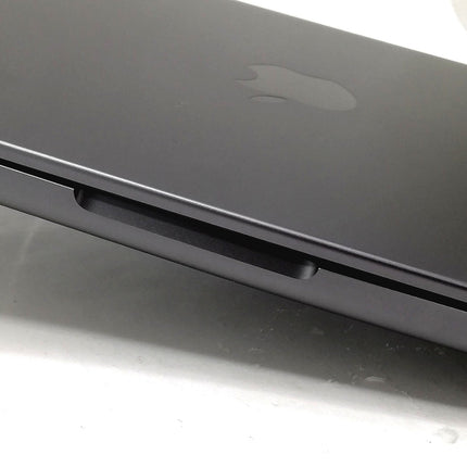 MacBook Pro M4 / 14インチ / 2024 / 16GB / 512GB / スペースブラック / ランク:D / MW2U3J/A / 【中古品管理番号:41826】