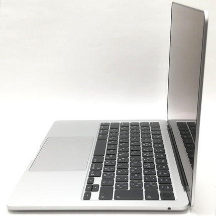 MacBook Air M4 / 13インチ / 2025 / 16GB / 256GB / シルバー / ランク:A / MW0W3J/A / 【中古品管理番号:41828】