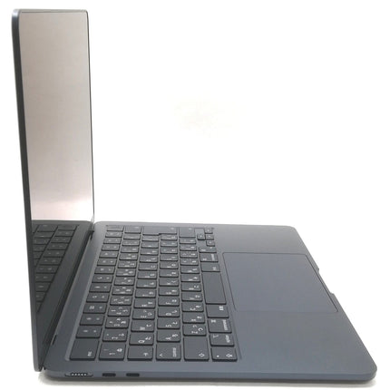 MacBook Air M3 / 13インチ / 2024 / 16GB / 256GB / ミッドナイト / ランク:B / MC8K4J/A / 【中古品管理番号:41835】