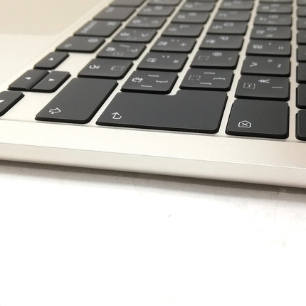 MacBook Air M2 / 13インチ / 2022 / 8GB / 256GB / スターライト / ランク:B / MLY13J/A / A2681 【中古品管理番号:41840】