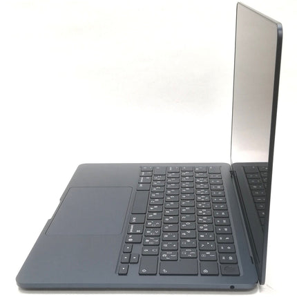 MacBook Air M4 / 13インチ / 2025 / 16GB / 512GB / ミッドナイト / ランク:B / MW133J/A / 【中古品管理番号:41854】