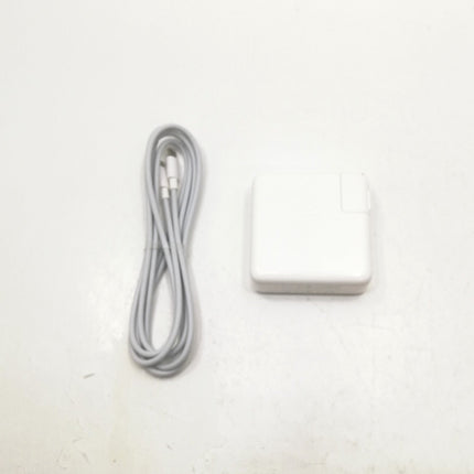 MacBookPro / 13インチ / 2018 / 16GB / 256GB / スペースグレイ / ランク:C / MR9Q2J/A / 【中古品管理番号:41860】