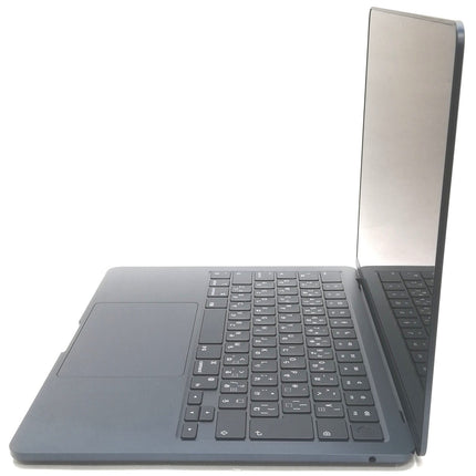 MacBook Air M2 / 13インチ / 2022 / 8GB / 256GB / ミッドナイト / ランク:C / MLY33J/A / A2681 【中古品管理番号:41879】