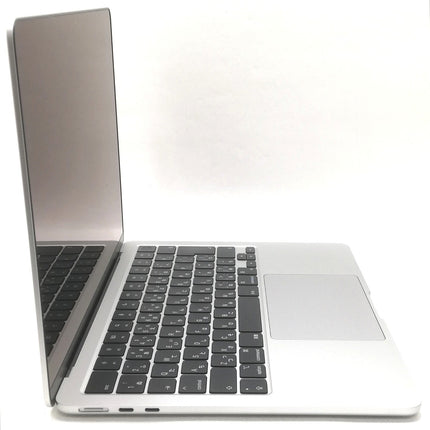 MacBook Air M2 / 13インチ / 2022 / 16GB / 512GB / シルバー / ランク:B / MLXY3J/A / A2681 【中古品管理番号:41890】