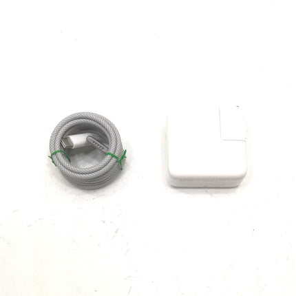 MacBook Air M2 / 13インチ / 2022 / 16GB / 512GB / スペースグレイ / ランク:B / MLXW3J/A / A2681 【中古品管理番号:41911】