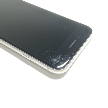 【ピックアップセール！】iPhone SE 第3世代 / 2022 / 64GB / スターライト / au版SIMフリー / ランク:C / MMYD3J/A / A2782 【中古品管理番号:41927】