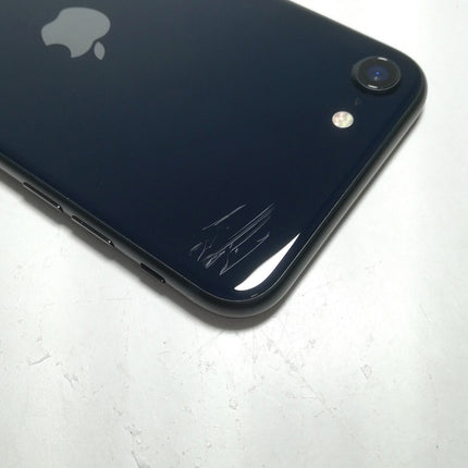 【ピックアップセール！】iPhone SE 第3世代 / 2022 / 64GB / ミッドナイト / au版SIMフリー / ランク:C / MMYC3J/A / A2782 【中古品管理番号:41944】