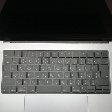 MacBook Pro M2 Pro / 16インチ / 2023 / 32GB / 1TB / スペースグレイ / ランク:B / MNW93J/A / 【中古品管理番号:42018】