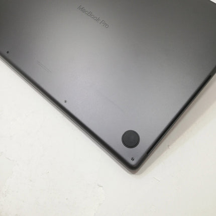 MacBook Pro M3 Max / 16インチ / Nov 2023 / 64GB / 1TB / スペースブラック / ランク:C / MUW63J/A / 【中古品管理番号:42028】