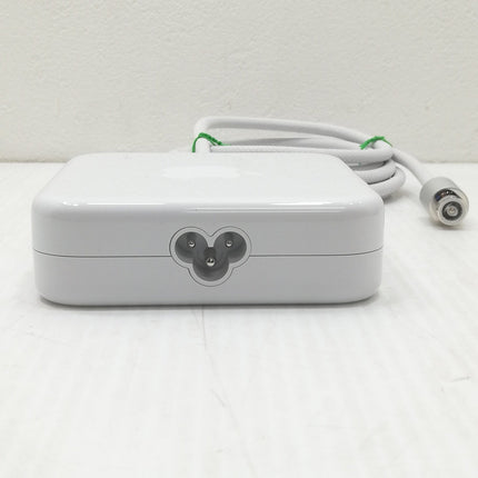 iMac M4 / 24インチ / 2024 / 16GB / 256GB / シルバー / ランク:A / MWUC3J/A / 【中古品管理番号:42095】