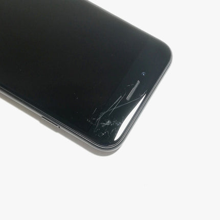 【ピックアップセール！】iPhone SE 第3世代 / 2022 / 64GB / ミッドナイト / au版SIMフリー / ランク:C / MMYC3J/A / A2782 【中古品管理番号:42099】