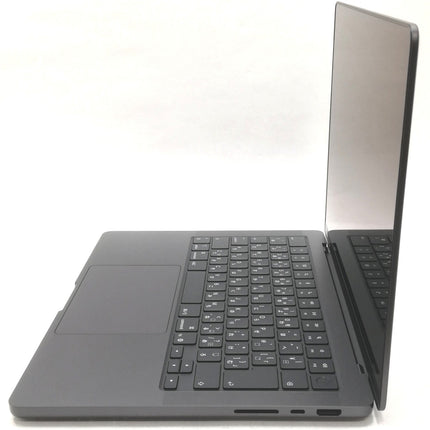 MacBook Pro M5 Pro / 14インチ / 2026 / 24GB / 1TB / スペースブラック / ランク:A / MGDR4J/A / 【中古品管理番号:42115】
