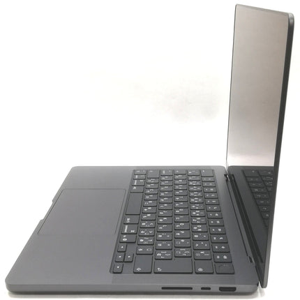 MacBook Pro M5 / 14インチ / 2025 / 16GB / 512GB / スペースブラック / ランク:A / MDE04J/A / 【中古品管理番号:42118】
