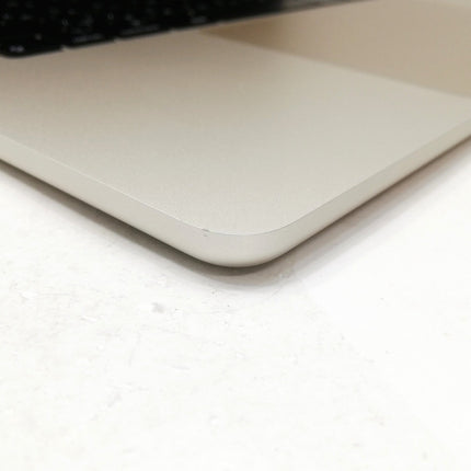 MacBook Air M3 / 15インチ / 2024 / 16GB / 512GB / スターライト / ランク:B / MXD33J/A / A3114 【中古品管理番号:42169】
