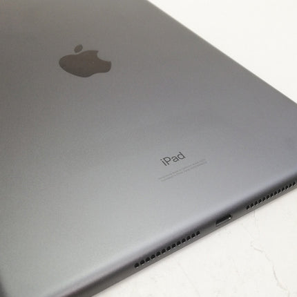 iPad 第8世代 Wi-Fi / 10.2インチ / 2020 / 32GB / スペースグレイ / ランク:C / MYL92J/A / A2270 【中古品管理番号:42275】