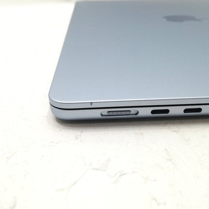 MacBook Air M4 / 15インチ / 2025 / 16GB / 256GB / スカイブルー / ランク:C / MC7A4J/A / A3241 【中古品管理番号:42342】