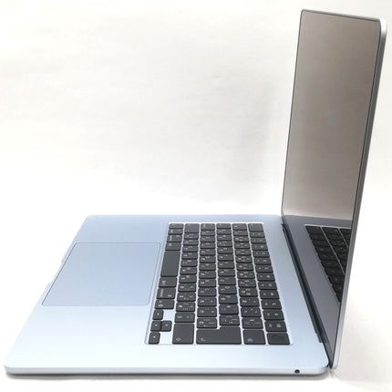 MacBook Air M4 / 15インチ / 2025 / 16GB / 256GB / スカイブルー / ランク:A / MC7A4J/A / A3241 【中古品管理番号:42356】