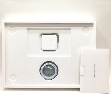 MacBook Air M4 / 13インチ / 2025 / 16GB / 256GB / スカイブルー / ランク:A / MC6T4J/A / A3240 【中古品管理番号:42369】