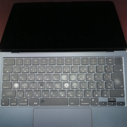 MacBook Air M2 / 13インチ / 2022 / 16GB / 256GB / ミッドナイト / ランク:B / MLY33J/A / A2681 【中古品管理番号:42401】