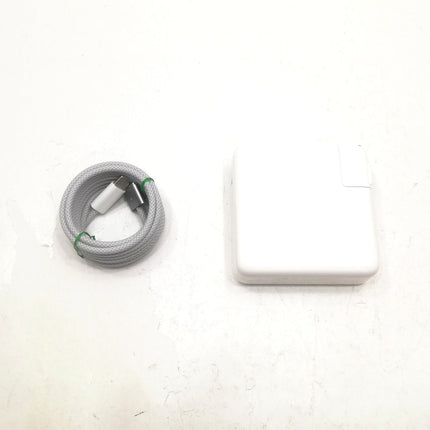 MacBook Pro M2 Max / 14インチ / 2023 / 64GB / 2TB / シルバー / ランク:C / MPHJ3J/A / 【中古品管理番号:42466】