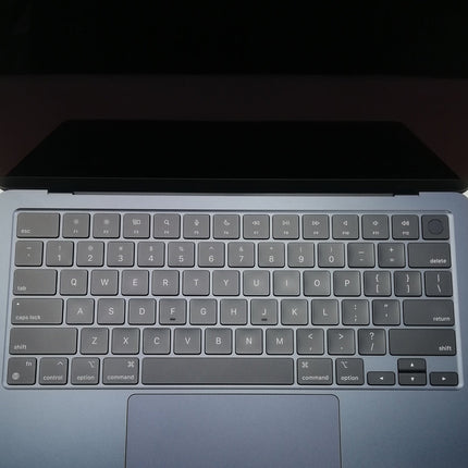 MacBook Air M3 / 13インチ / 2024 / 24GB / 512GB / ミッドナイト / ランク:B / MRXW3J/A / A3113 【中古品管理番号:42488】