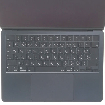 MacBook Air M4 / 13インチ / 2025 / 16GB / 256GB / ミッドナイト / ランク:B / MW123J/A / A3240 【中古品管理番号:42601】