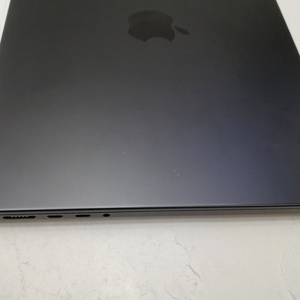 MacBook Pro M3 Pro / 14インチ / Nov 2023 / 36GB / 4TB / スペースブラック / ランク:C / MRX33J/A / 【中古品管理番号:42609】