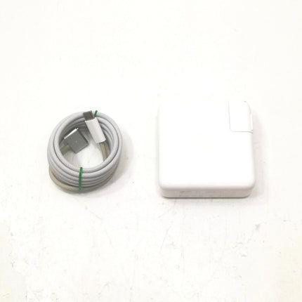 MacBook Pro M2 Pro / 14インチ / 2023 / 32GB / 512GB / シルバー / ランク:C / MPHH3J/A / 【中古品管理番号:42626】