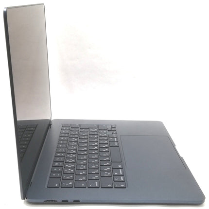 MacBook Air M4 / 15インチ / 2025 / 16GB / 256GB / ミッドナイト / ランク:A / MW1L3J/A / A3241 【中古品管理番号:42627】
